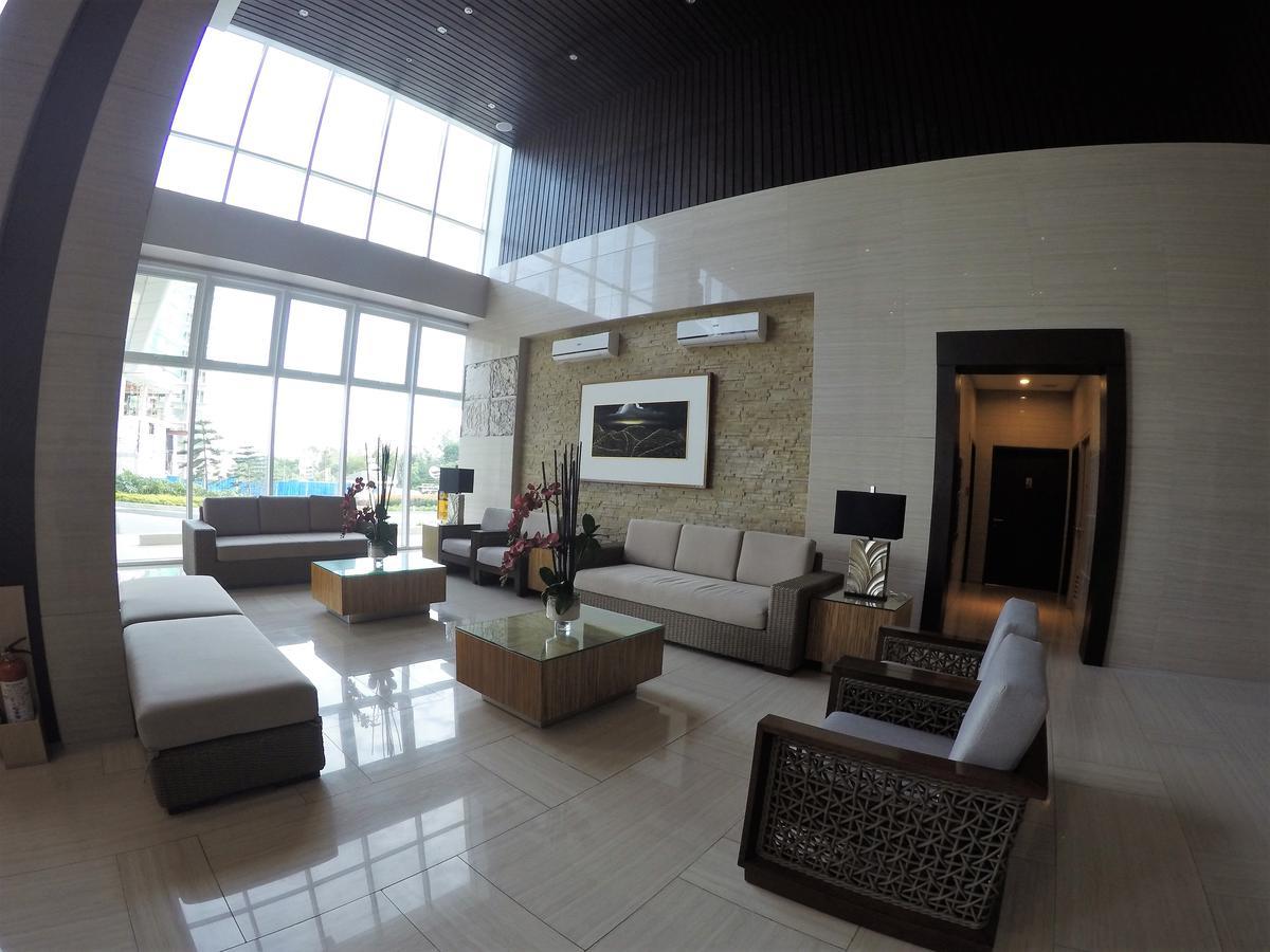 Wind Residence Condo - Tagaytay By Jaderooms Tagaytay City Exterior foto